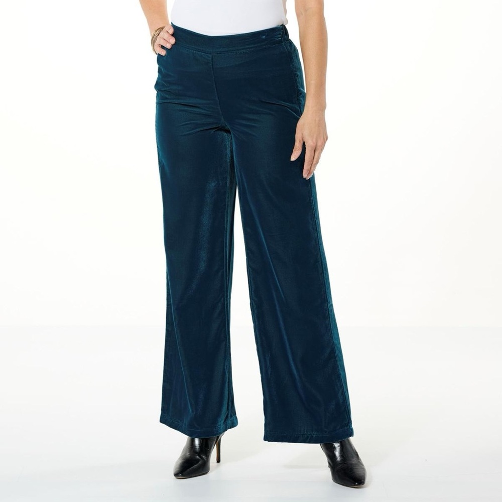 Wide-Leg Velvet Pants in Deep Teal